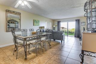 Ocean-View Pool + Boardwalk: Cocoa Beach Condo - 5