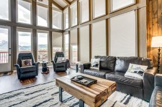 Hot Tub Relaxation: Luxe Summit Gem w/ Mtn Views - 5