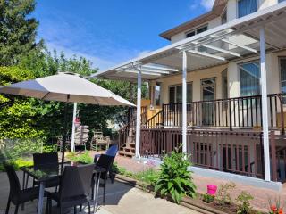 Oakridge - Langara - YVR close to skytrain and public transit, Oakridge Mall, QE Park, Richmond - 8