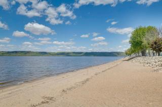 Steps to Lake Pepin, Beach! Charming Home w/ Patio - 8