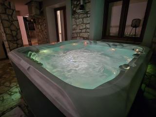 Loro House & Jacuzzi - 0
