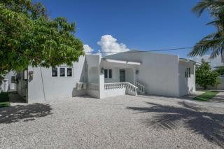*NEW 3BR 2.5BA Villa w/Pool in Palm Beach - 6