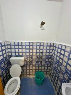 Om Rest House - 8