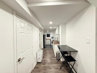 Stylish Private Studio Steps to Lake Ontario - 2