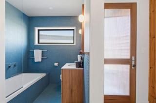 Salt Air Retreat Mount Views by Five Star Focused - 6