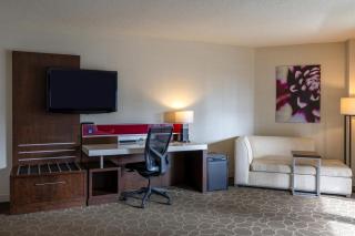 Delta Hotels by Marriott Montreal - 5