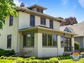 Maplewood Manor 6BR Lake Geneva Golf & Weddings - 4