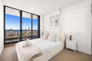Dual Master Suites Near Broadwater High-Floor View - 6