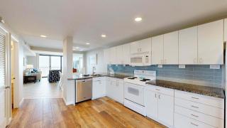 Sea Colony Ocean 5th floor condo with gym tennis court & balcony - 8
