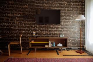 Modern Apartment in Korea Town - 5