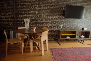 Modern Apartment in Korea Town - 6