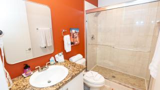 3BR Condo - 9 Beds - Pool - Walk to Beach - SPI - 2