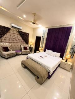 VOLO Luxury Stay DHA Lahore Phase 5 - 8