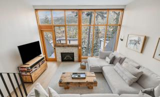 Luxe 5-BED Scandinave Retreat - Walk to Slopes - 0