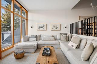 Luxe 5-BED Scandinave Retreat - Walk to Slopes - 6