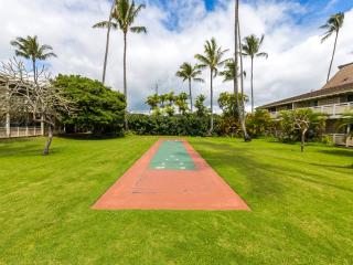 3 min Walk to Beach Garden Unit AC Renovated 3 Pools - 3