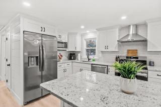 Centerville Oasis, Heated Saltwater Pool! - 9