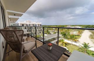 tropical escape suites - 1