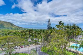 Pool Access, 1 Mi to Makaha Beach! Ocean-View Unit - 8