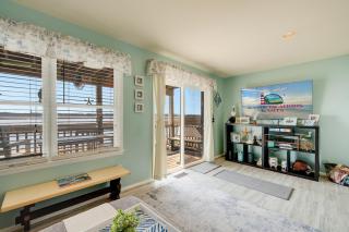 Lighthouse Pointe - 8