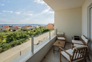 SEA STONE Sea-View Apartment with Private Garden & Terrace - 9