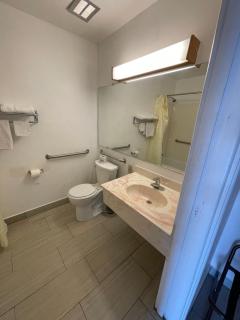 Sunshine Inn - 3
