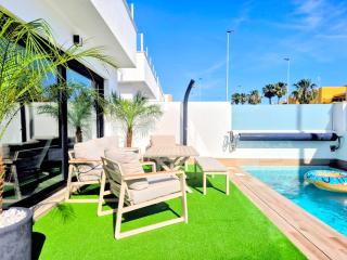 CasaBlanca- Private Heated Pool - 8