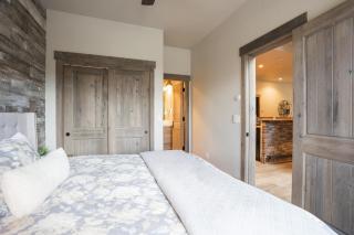 Quandary Estate Home: Luxurious, Breathtaking Views - 4