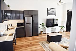 Studio Two Art Deco Escape - 5mins to Geelong CBD - 8