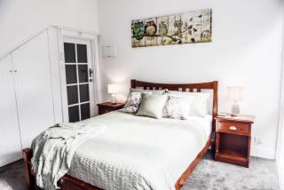 Studio Two Art Deco Escape - 5mins to Geelong CBD - 7