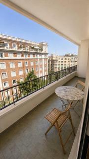 4 Bedrooms Apartment in Center - 7