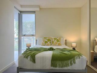 Budget 2BR 2BA Stay South Brisbane with Parking - 7