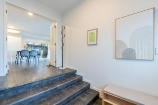 Spacious Seaview 3-Bedroom Home in Orewa - 2