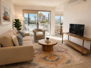 Beachside 2-Bed Retreat Near Coast - 7