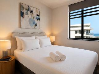 Beachside 2-Bed Retreat Near Coast - 3