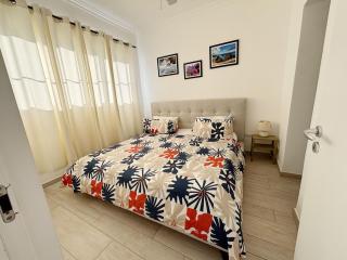 Sunny Garden Apartment - 1