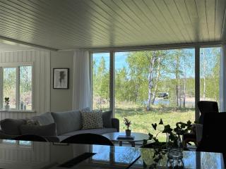 Newly Renovated Lakeview Home Near Eskilstuna - 0