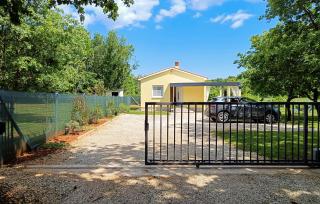 1 Bedroom Gorgeous Home In Marcana - 6
