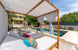 Lovely Home In Starigrad Paklenica - 3