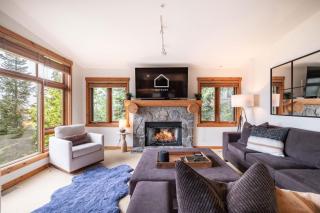 Taluswood Ridge 4 by Outpost Whistler - 9