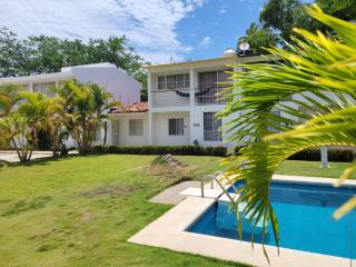 Casa Amarilla - 8
