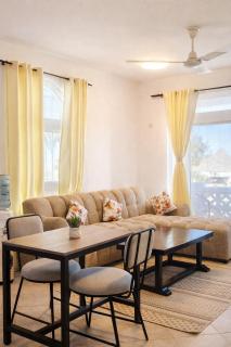 Stay, Swim & Unwind 1BR In Malindi Near the Beach - 9