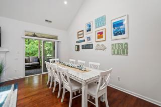 The Hingham House - 7