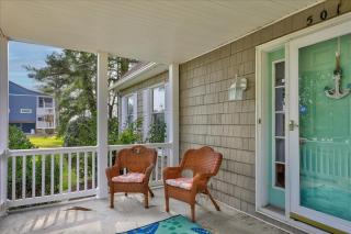 Vineyard Cove - 4