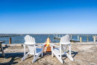 Waterfront Wonder - 9