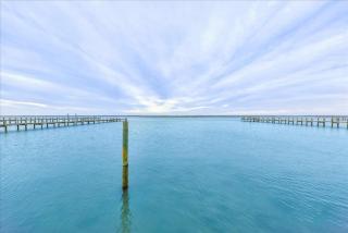Waterfront Wonder - 5