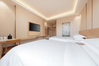 Tangshan Yipin Hot Spring Hotel - 8