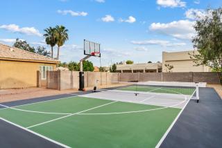 Luxe 5BR Sleeps 16 Pool Hot Tub 2 Game Rooms - 5