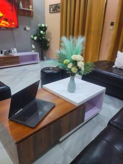 Royal Zam Residence - 9