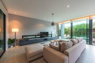 Villa Chuly in Bangtao, Phuket - 1